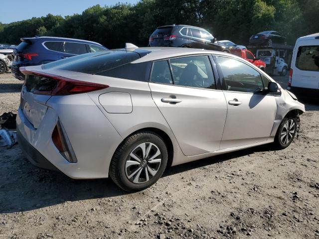 JTDKARFP0H3065990 - 2017 TOYOTA PRIUS PRIM SILVER photo 3
