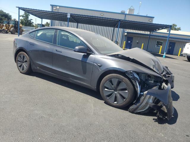 5YJ3E1EA2SF939368 - 2025 TESLA MODEL 3 灰色 照片 4