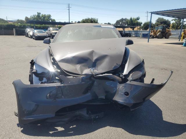 5YJ3E1EA2SF939368 - 2025 TESLA MODEL 3 灰色 照片 5