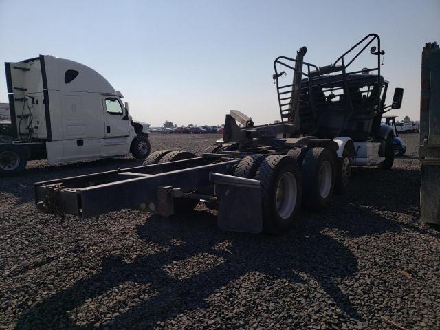 1NPCX4EX1ND778483 - 2022 PETERBILT 567 GRAY photo 4