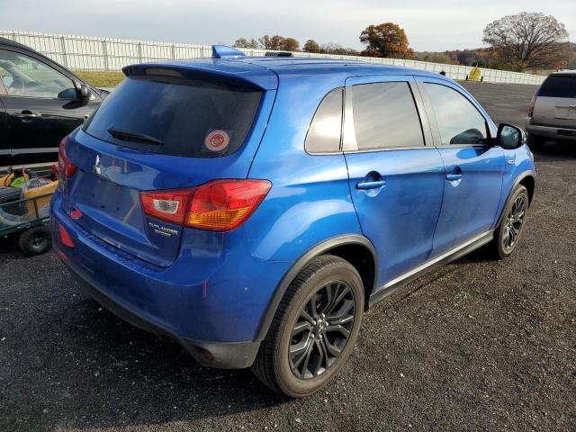 JA4AP3AU1HZ070515 - 2017 MITSUBISHI OUTLANDER ES BLUE photo 4