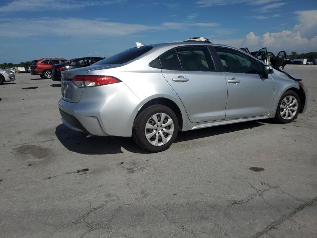 JTDEPRAE6LJ016136 - 2020 TOYOTA COROLLA LE SILVER photo 3