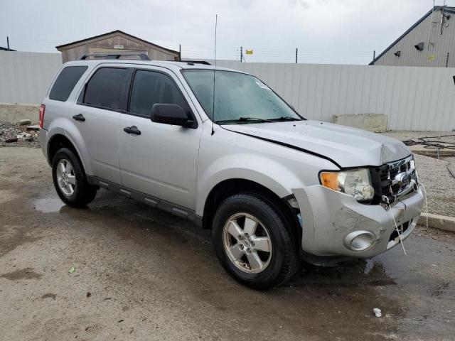 1FMCU037X9KB21870 - 2009 FORD ESCAPE XLT 银色 照片 4