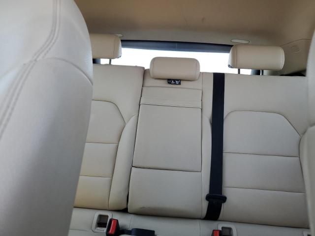 WDCTG4EBXGJ235014 - 2016 MERCEDES-BENZ GLA 250 თეთრი ფოტო 10