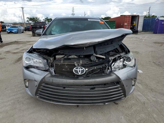 4T1BF1FK8GU511606 - 2016 TOYOTA CAMRY LE SILVER photo 5