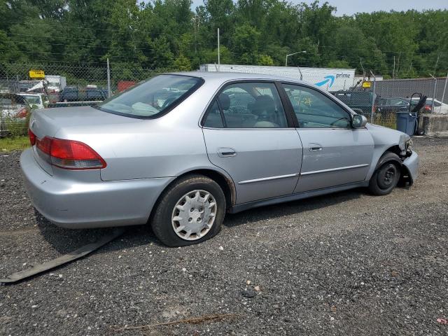 1HGCG56451A055427 - 2001 HONDA ACCORD LX SILVER photo 3