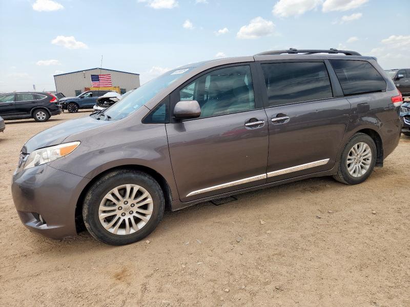 2014 TOYOTA SIENNA XLE, 