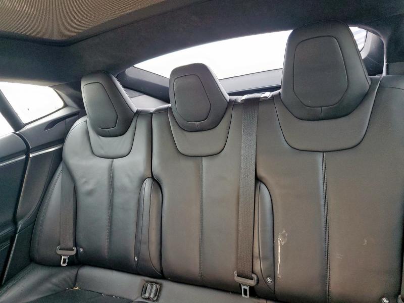 5YJSA1E24GF128419 - 2016 TESLA MODEL S Чорний фото 10