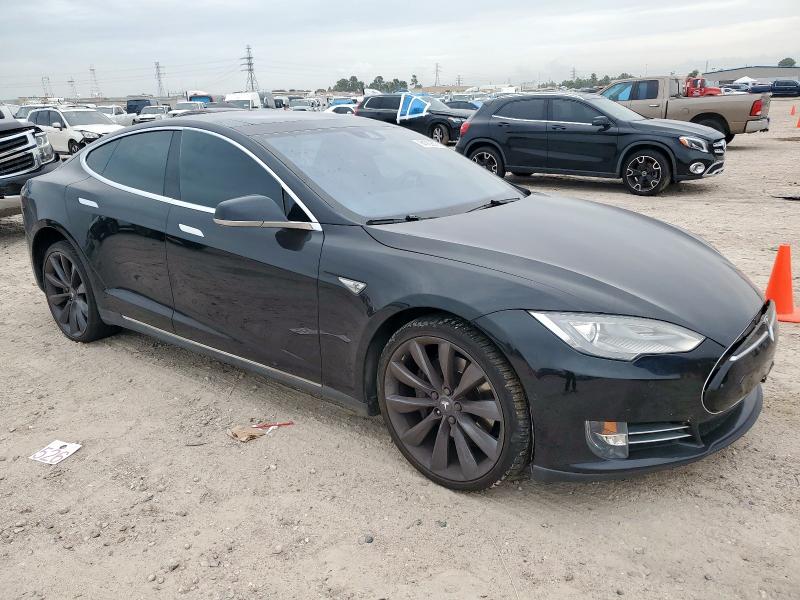 5YJSA1E24GF128419 - 2016 TESLA MODEL S Чорний фото 4