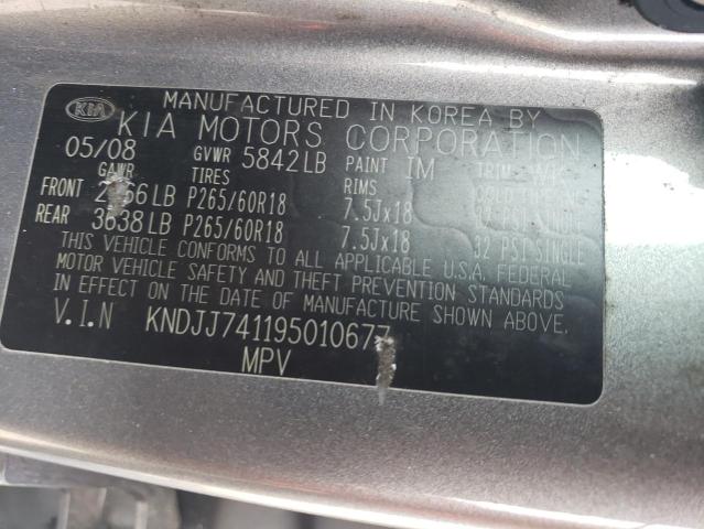 KNDJJ741195010677 - 2009 KIA BORREGO LX SILVER photo 12