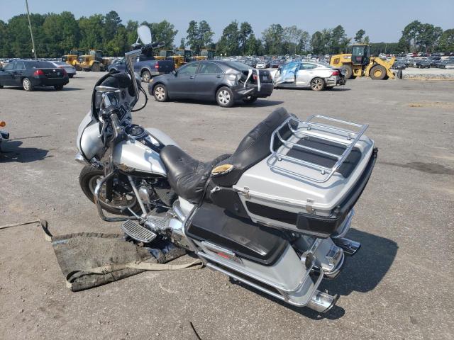 1HD1FCW193Y635498 - 2003 HARLEY-DAVIDSON FLHTCUI 银色 照片 3