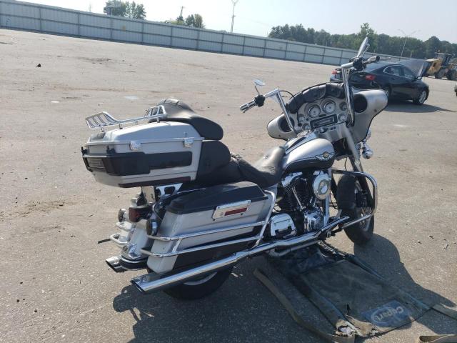 1HD1FCW193Y635498 - 2003 HARLEY-DAVIDSON FLHTCUI 银色 照片 4