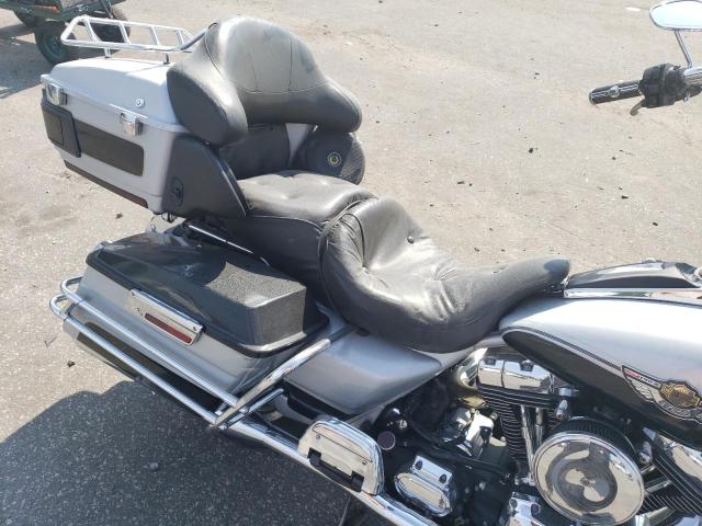 1HD1FCW193Y635498 - 2003 HARLEY-DAVIDSON FLHTCUI 银色 照片 6