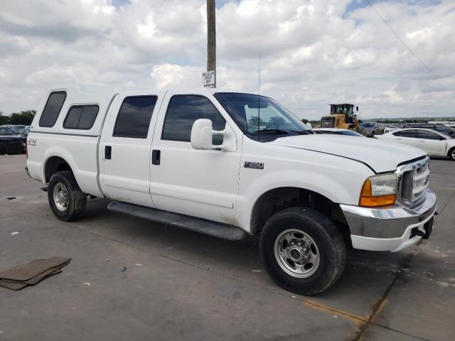 1FTNW21S91EA56698 - 2001 FORD F250 SUPER DUTY WHITE photo 4