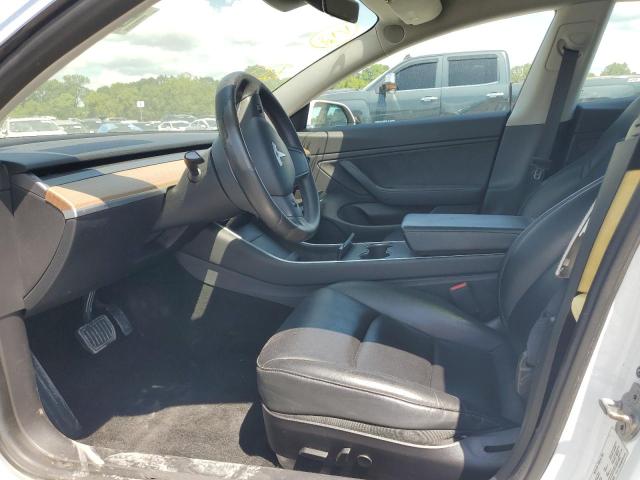 5YJ3E1EAXKF483880 - 2019 TESLA MODEL 3 أبيض صورة 7