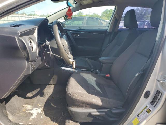 5YFBURHE4JP812636 - 2018 TOYOTA COROLLA L SILVER photo 7