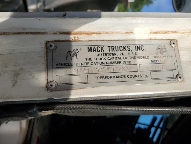 1M1AA13Y2VW072282 - 1997 MACK 600 CH600 WHITE photo 10