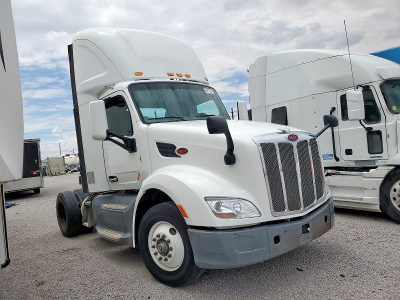 2017 PETERBILT 579, null