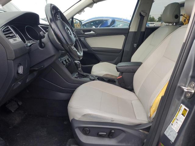 3VV2B7AX3JM037289 - 2018 VOLKSWAGEN TIGUAN SE ნაცრისფერი ფოტო 7