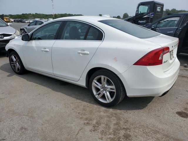 YV126MFK7F1361049 - 2015 VOLVO S60 PREMIER WHITE photo 2