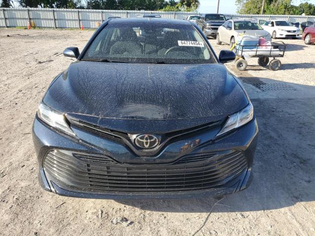 4T1B11HK6KU291936 - 2019 TOYOTA CAMRY L BLUE photo 5