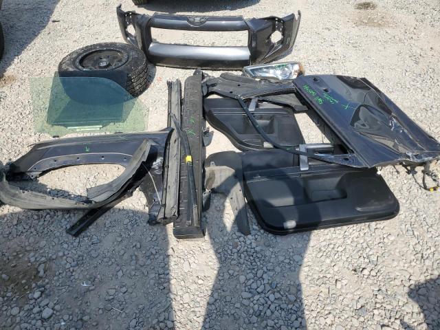 JTEBU5JR2J5592489 - 2018 TOYOTA 4RUNNER SR5/SR5 PREMIUM GRAY photo 12