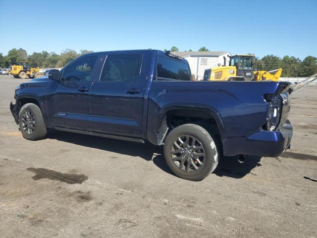 5TFNA5DB6NX009747 - 2022 TOYOTA TUNDRA CREWMAX PLATINUM Blau Foto 2