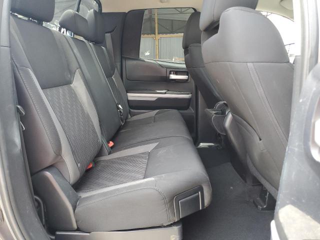 5TFRW5F14GX197274 - 2016 TOYOTA TUNDRA DOUBLE CAB SR/SR5 GRAY photo 10