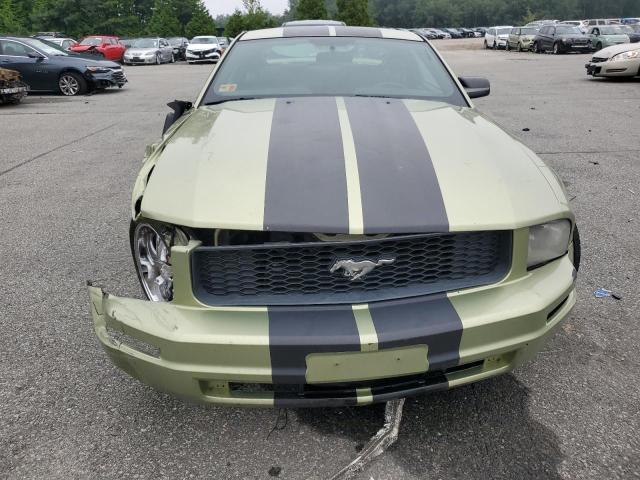 1ZVFT80N865207398 - 2006 FORD MUSTANG GREEN photo 5