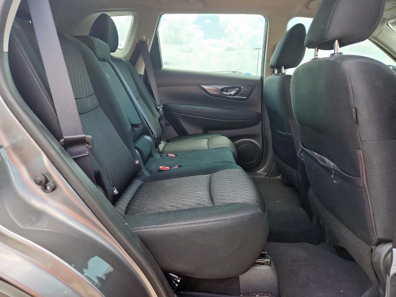 KNMAT2MT8JP542628 - 2018 NISSAN ROGUE S 灰色 照片 11