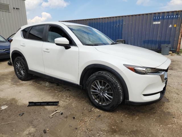 JM3KFBCMXK0575797 - 2019 MAZDA CX-5 TOURING WHITE photo 4