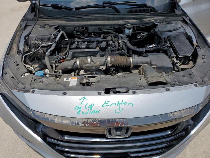 1HGCV1F31JA055303 - 2018 HONDA ACCORD SPORT SILVER photo 11