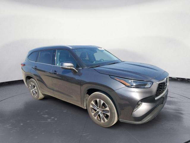5TDGZRAH2NS120884 - 2022 TOYOTA HIGHLANDER XLE Grau Foto 4
