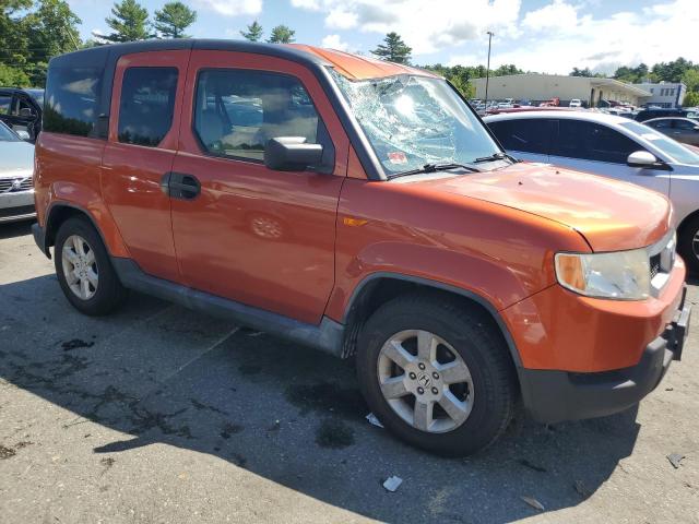 5J6YH2H76AL002466 - 2010 HONDA ELEMENT EX ORANGE photo 4
