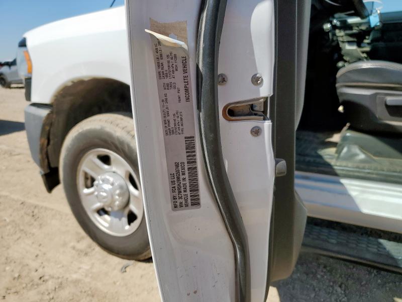 3C7WR5HJ9MG507462 - 2021 RAM 2500 TRADESMAN WHITE photo 13