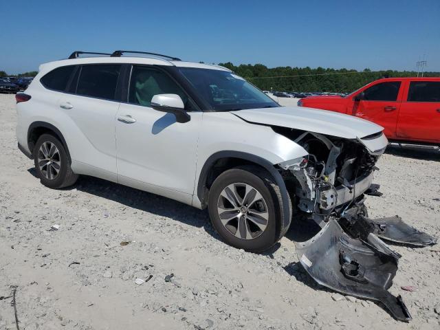 5TDKDRAH4PS010009 - 2023 TOYOTA HIGHLANDER L WHITE photo 4