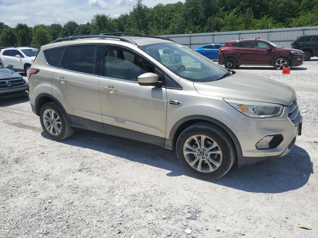 1FMCU0HD8JUD20133 - 2018 FORD ESCAPE SEL GOLD photo 4
