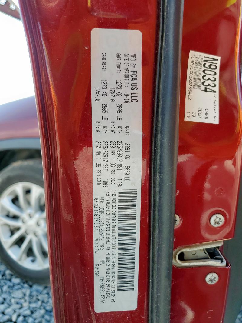 1C4PJLCB1KD285412 - 2019 JEEP CHEROKEE LATITUDE Марун фото 13