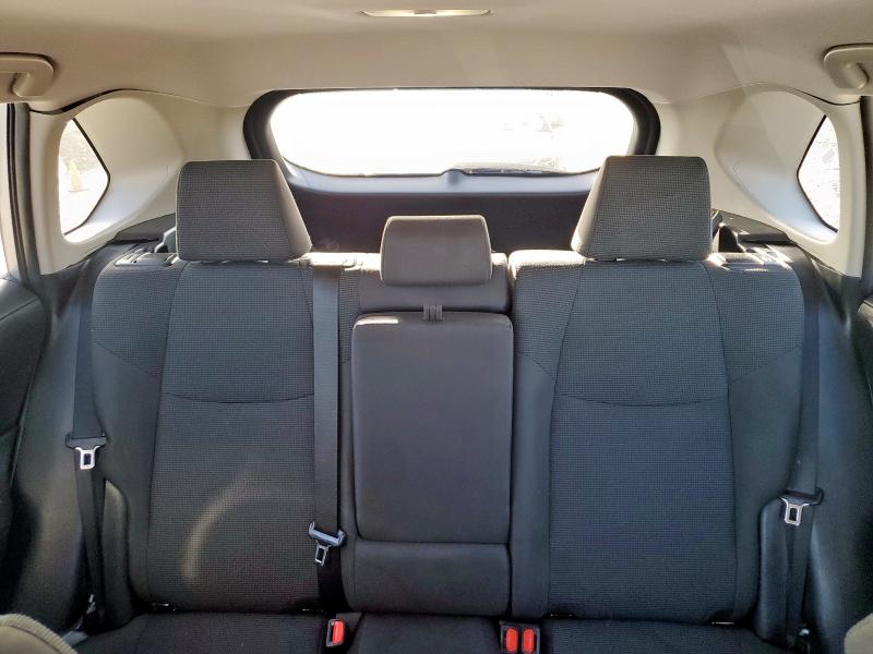 2T3H1RFV2PC236339 - 2023 TOYOTA RAV4 LE 银色 照片 10