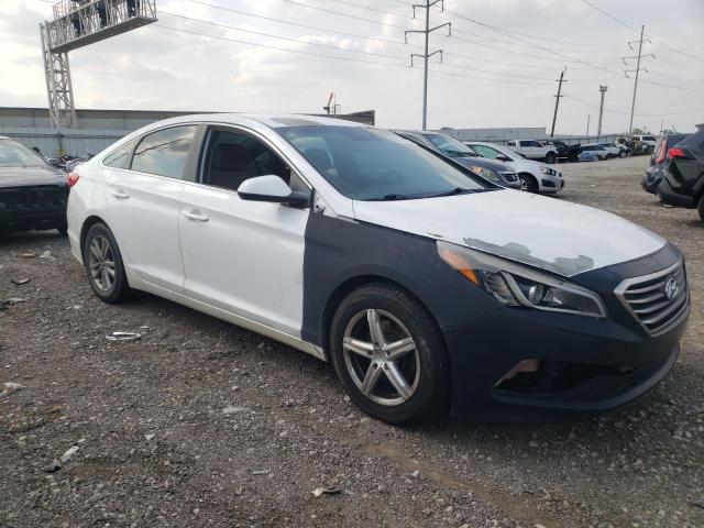 5NPE24AF2FH009109 - 2015 HYUNDAI SONATA SE WHITE photo 4