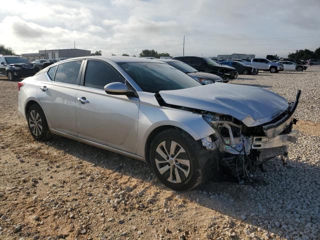 1N4BL4BV9LC278162 - 2020 NISSAN ALTIMA S SILVER photo 4