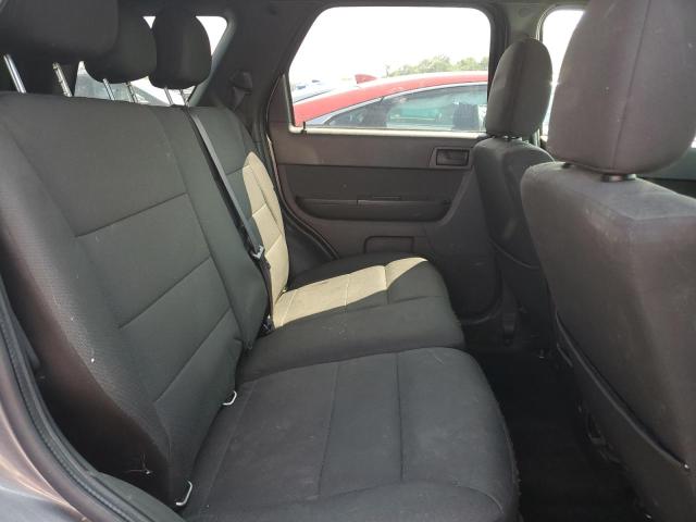 1FMCU9DG8CKA93402 - 2012 FORD ESCAPE XLT GRAY photo 11