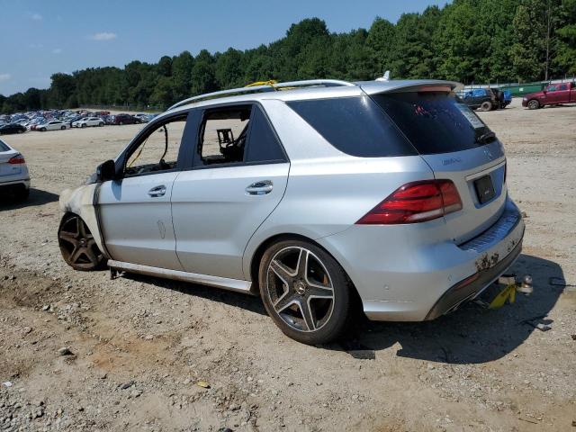 4JGDA6EB8JB070472 - 2018 MERCEDES-BENZ GLE 43 AMG SILVER photo 2