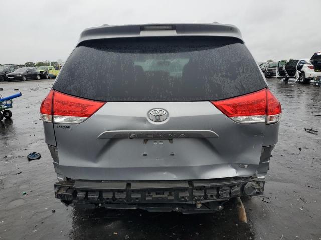 5TDKK3DC0BS122883 - 2011 TOYOTA SIENNA LE SILVER photo 6