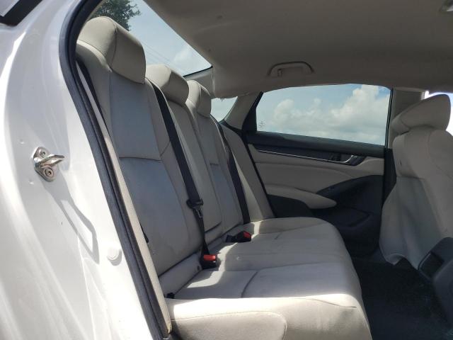 1HGCV1F17KA055029 - 2019 HONDA ACCORD LX Beyaz fotoğraf 10