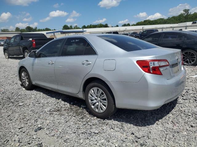4T1BF1FK2CU166695 - 2012 TOYOTA CAMRY BASE SILVER photo 2