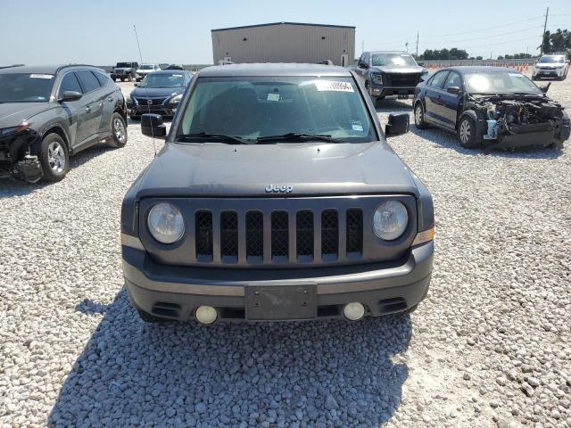 1C4NJPBA1GD684366 - 2016 JEEP PATRIOT SPORT GRAY photo 5