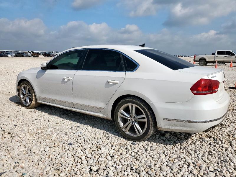 1VWCN7A39DC021754 - 2013 VOLKSWAGEN PASSAT SEL თეთრი ფოტო 2
