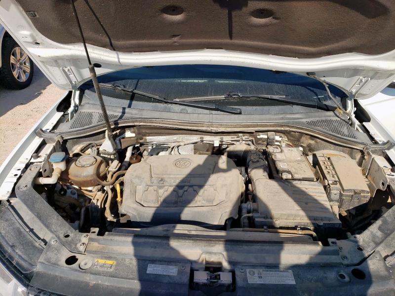 3VV3B7AX2KM056468 - 2019 VOLKSWAGEN TIGUAN SE Weiß Foto 12