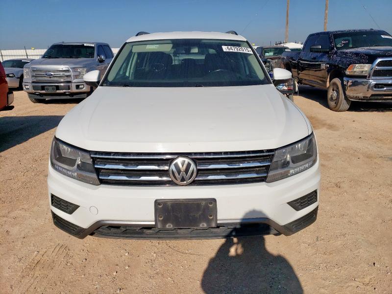 3VV3B7AX2KM056468 - 2019 VOLKSWAGEN TIGUAN SE Weiß Foto 5